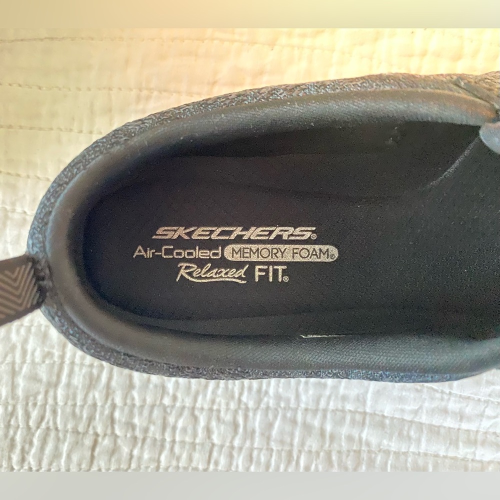 Like new! SKECHERS Breathe Easy INFI-KNITY Relaxed Fit SLIP-ON Sneakers Size 10 - Picture 7 of 13